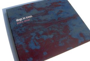 Dogs In Trees - Pióra Mew (okładka)